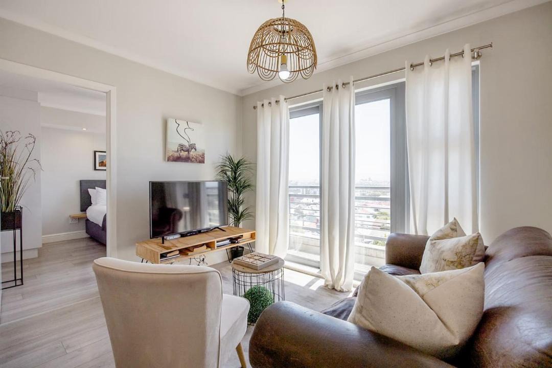 Observatory Apartment | Explore Cape Town From A Stylish Home