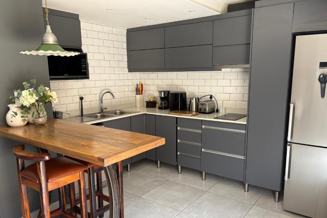Pretoria Apartment | 250onIndus