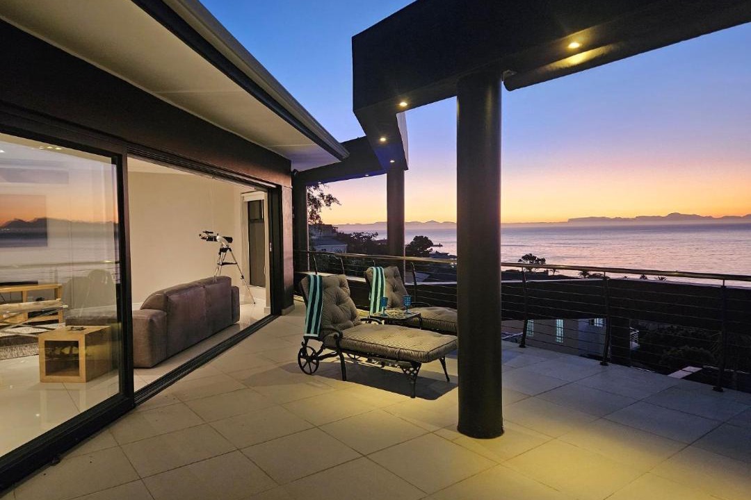 Mountainside House | Sugar Beach Penthouse, Sleeps 6 with private pool