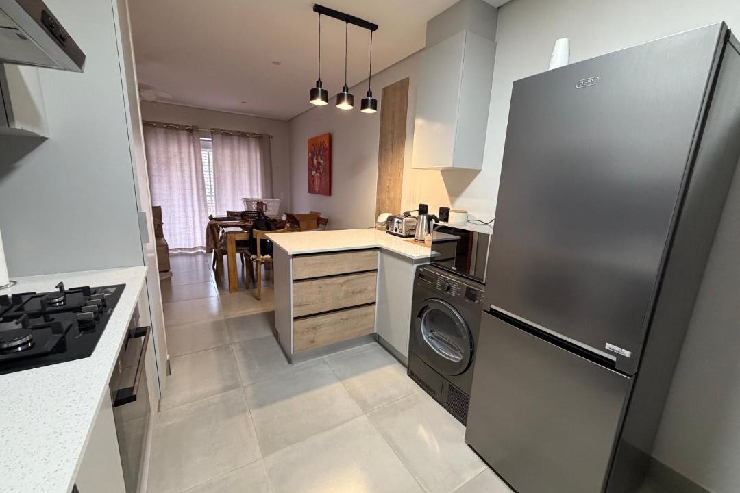 George Apartment | One on York Escape - Apartment 21 - Balcony - Central - Secure Estate