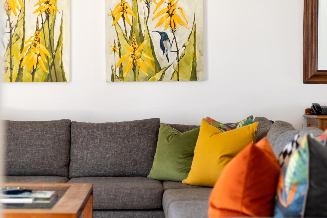 Stellenbosch Cabin | Winelands Golf Lodges 11