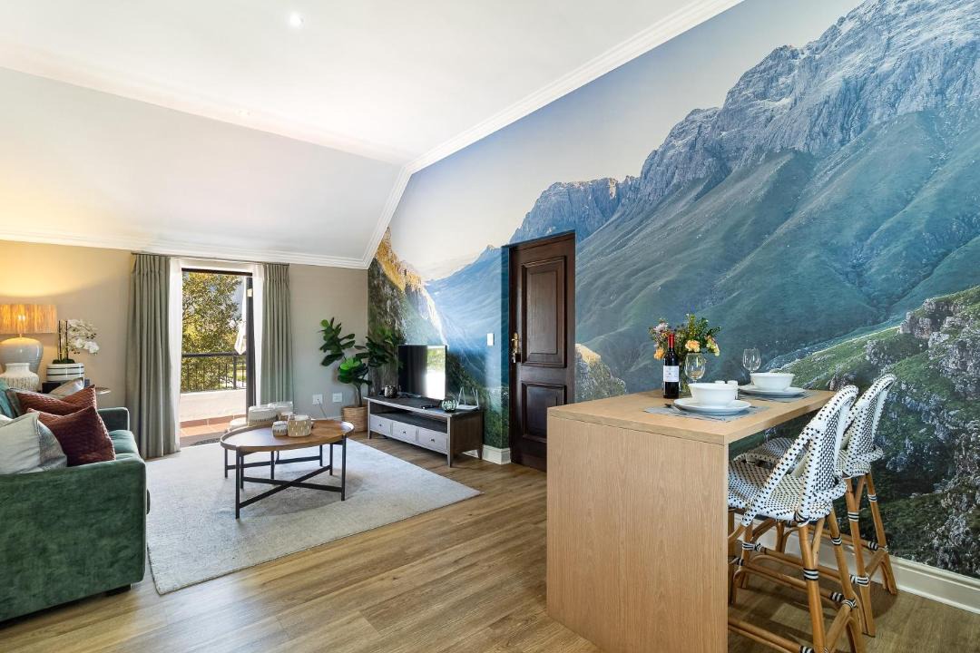 Stellenbosch Cabin | Winelands Golf Lodges 39