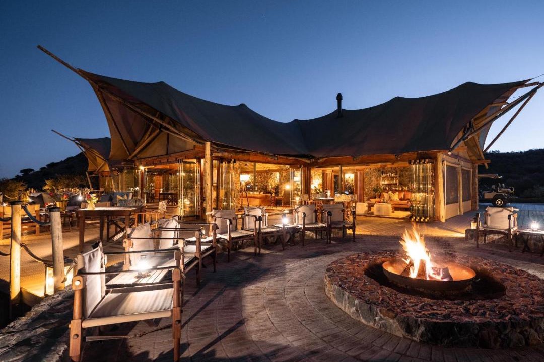 Tokologo Cabin | Maloba Lodge - Private Game Reserve
