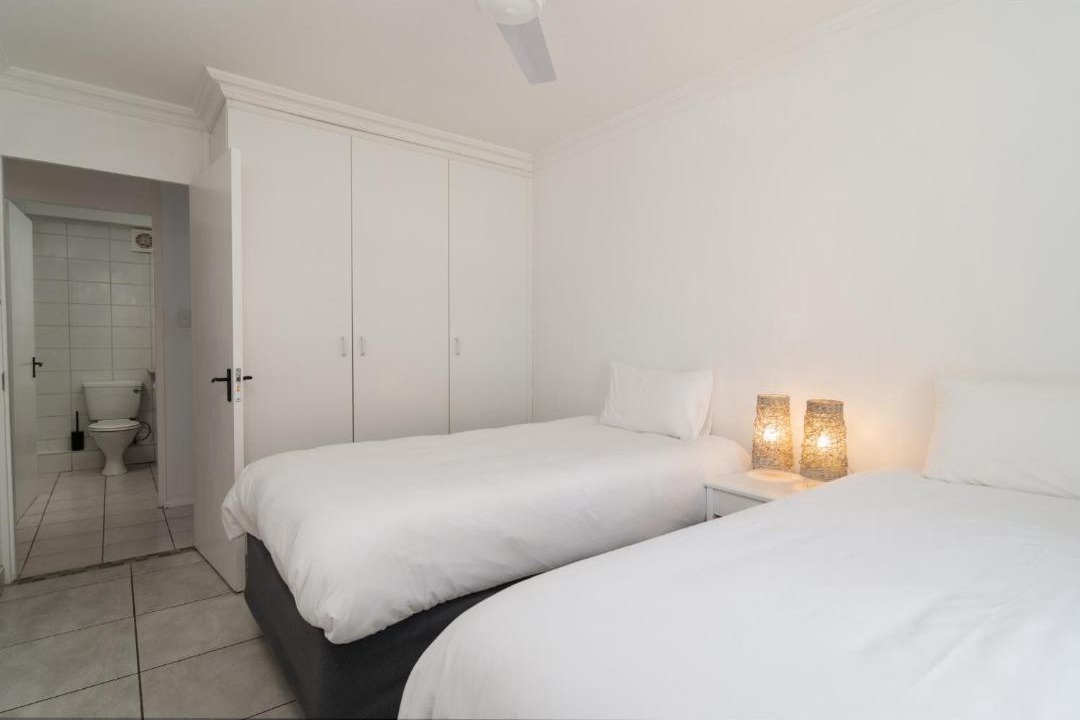 Shaka's Rock Apartment | Chakas Cove 21
