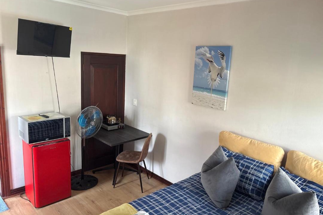 West Beach Apartment | AderemC Villa Rooms