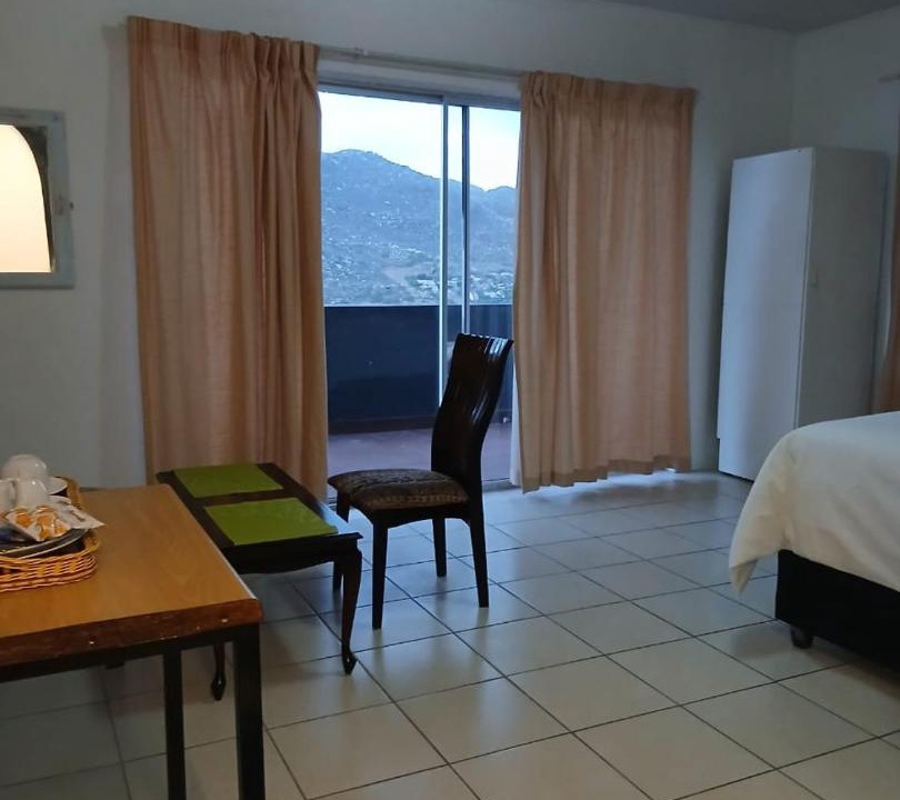 Kareeberg House | DigiStay
