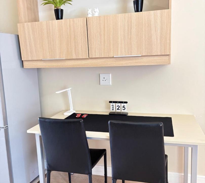 Greater Johannesburg Metropolitan Area Apartment | The Signature Stay Fast Wi-Fi Business Travel