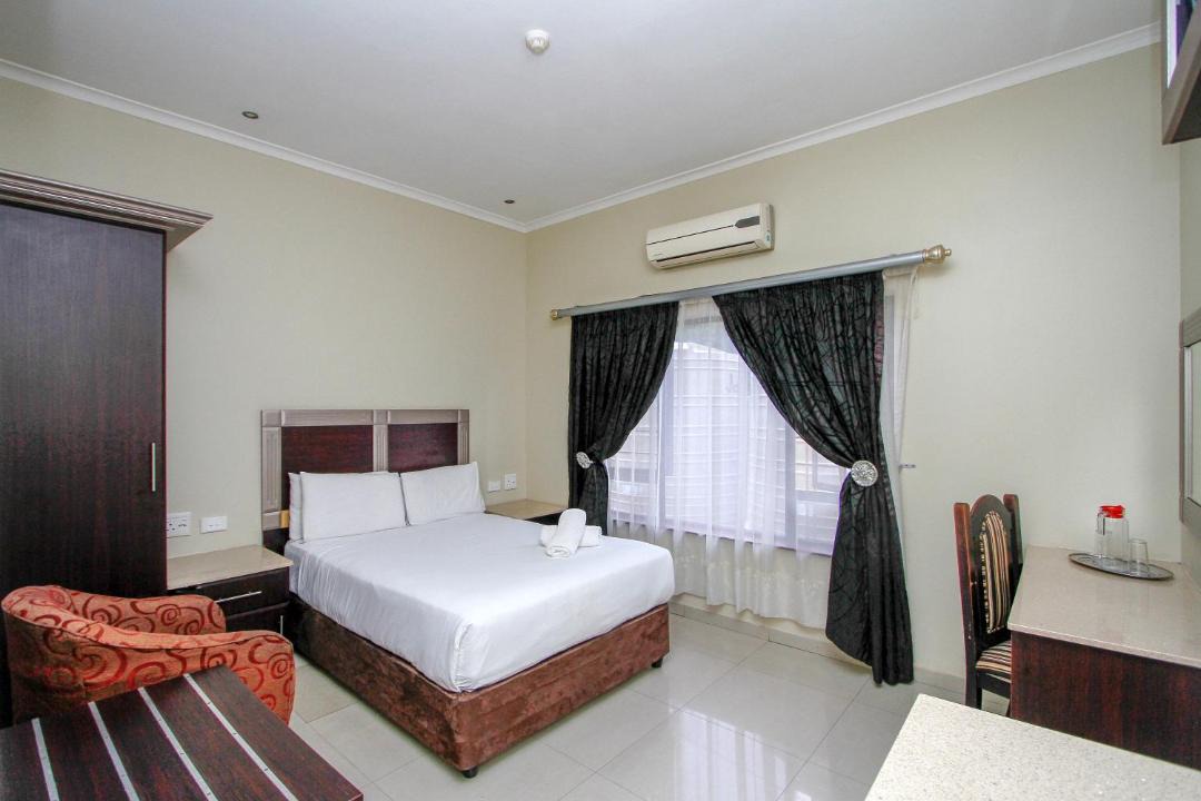 Glenwood Hotel | PLM Golden Lodge
