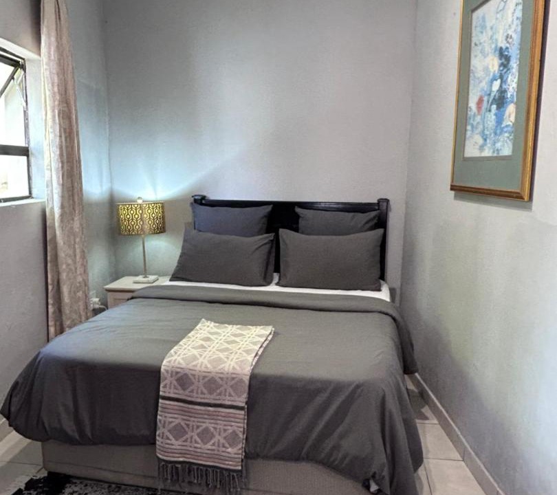 Weltevredenpark Apartment | Cozy pool side cottage