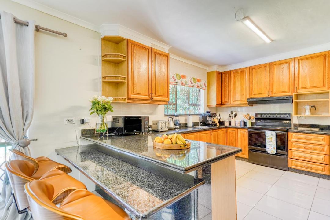 Winston Park Villa | Winston Manor
