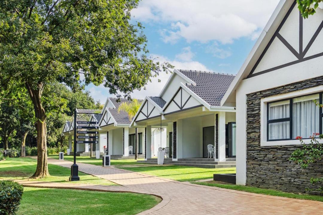 Benoni Cabin | Gracia de Dios