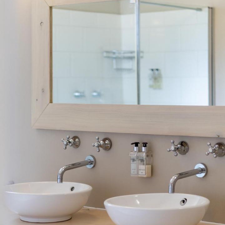 Wellington Cabin | Five Mountains Guest Farm & Spa