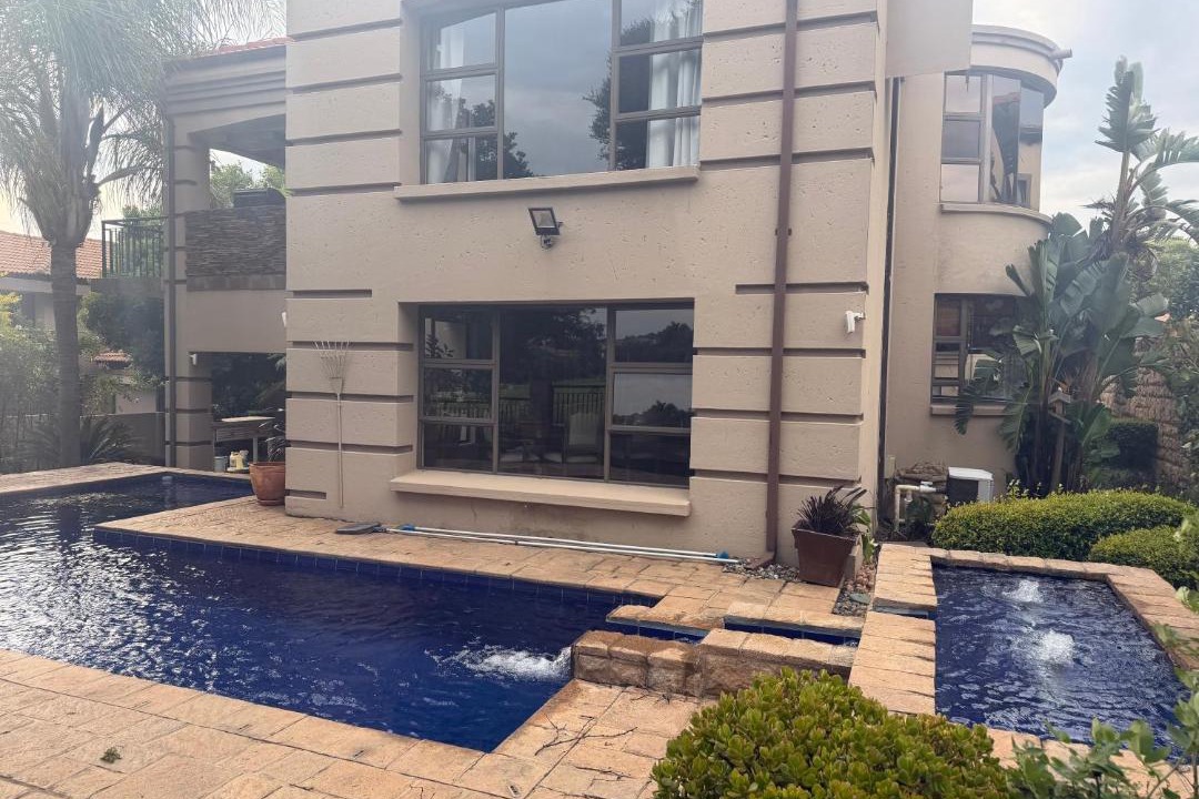 Centurion Apartment | The Country Hole Haven