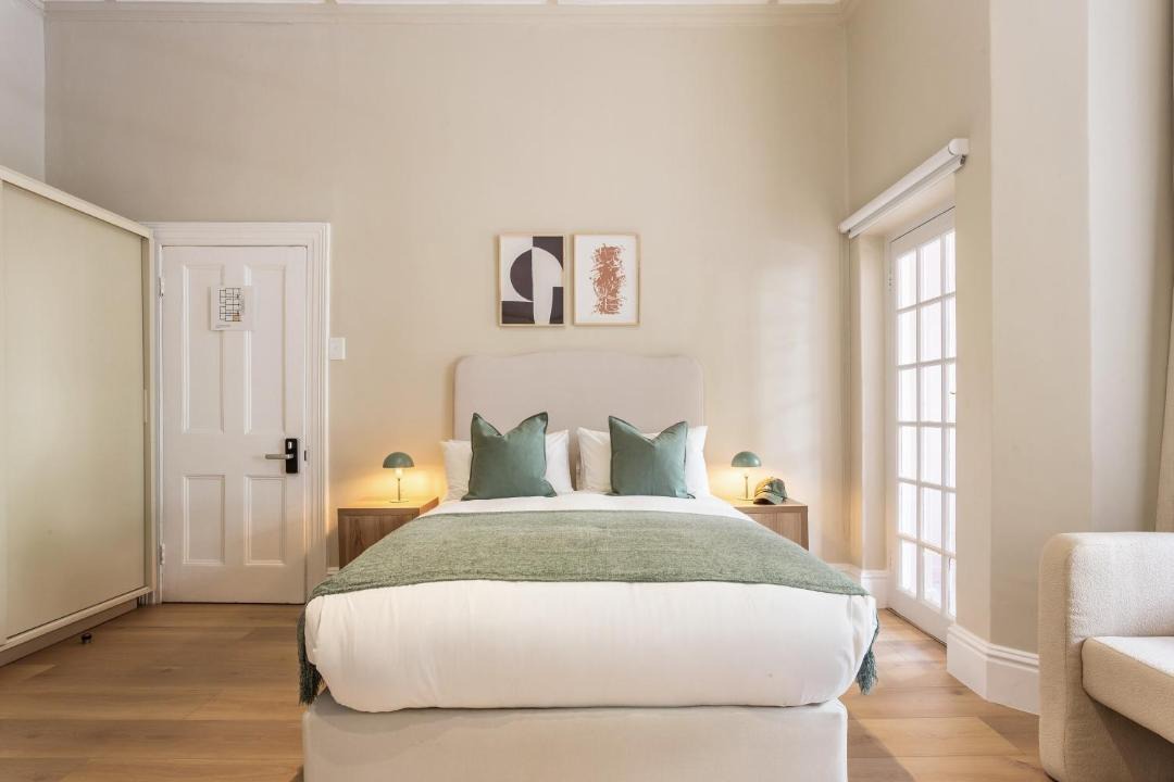 Green Point Apartment | The Exhibition Aparthotel