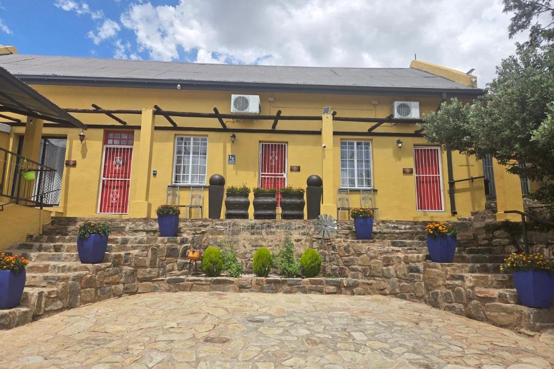 Colesberg House | Cobblestone Court