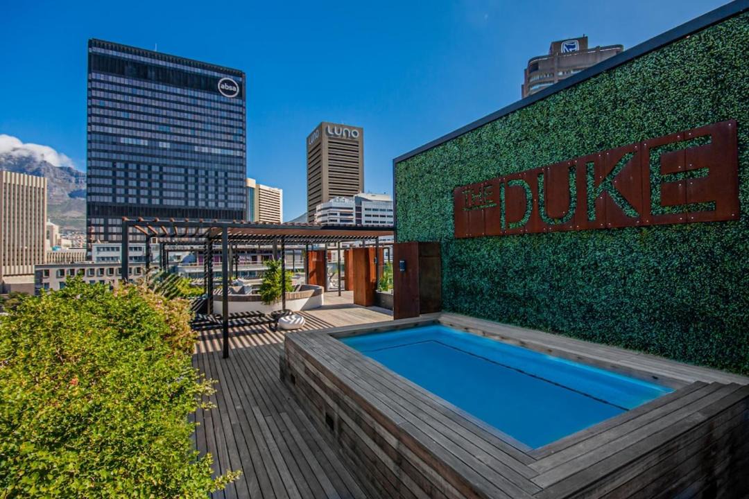 Cape Town City Centre Apartment | The Duke 1BR with City Views in CBD