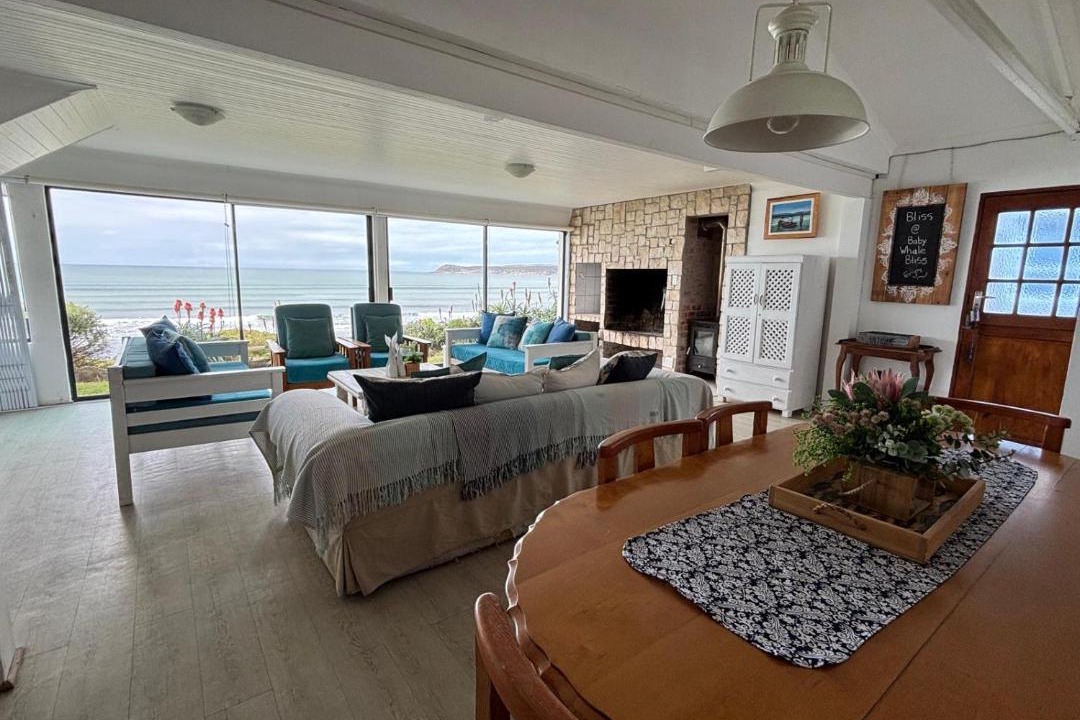 Witsand House | Baby Whale Bliss - Beachfront House