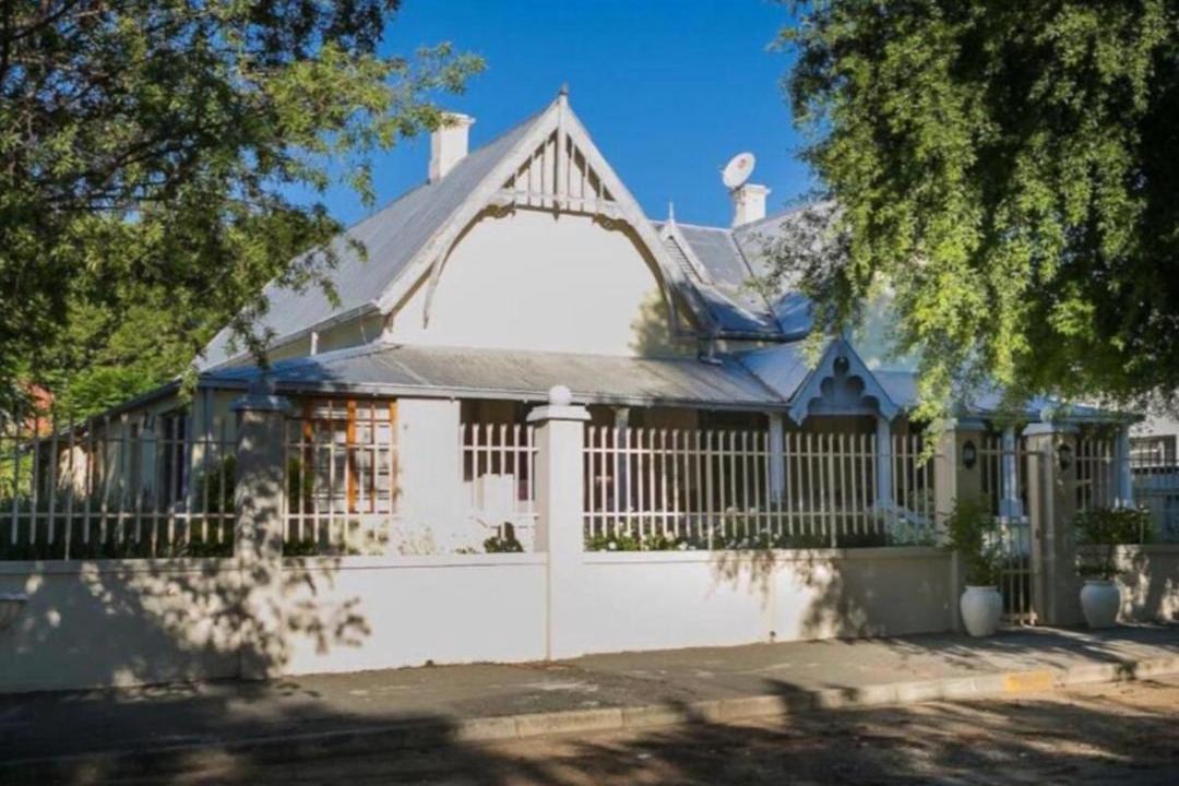 Cradock Apartment | KAROOWERF GUEST HOUSE