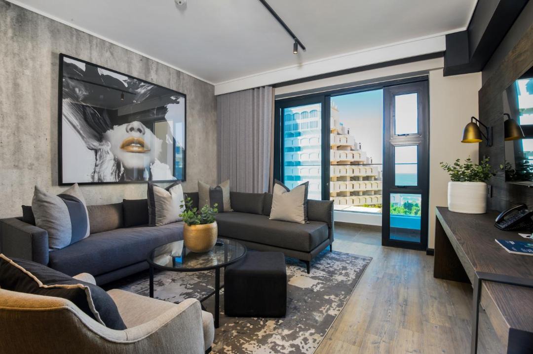 Umhlanga Hotel | The Capital Pearls Hotel