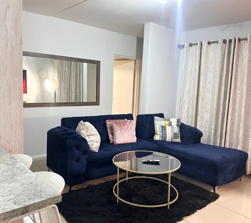 Weltevredenpark Apartment | Fully Furnished 3 bedroom apartment rental
