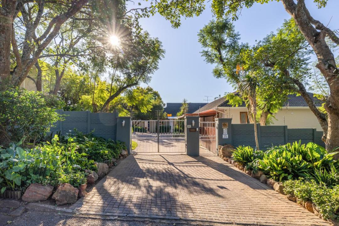 Grahamstown Apartment | 1-on-Ross