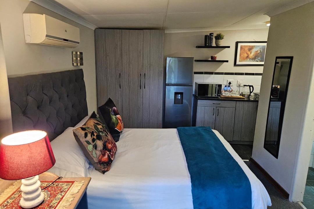 Bayswater House | De Witt'e Guest House