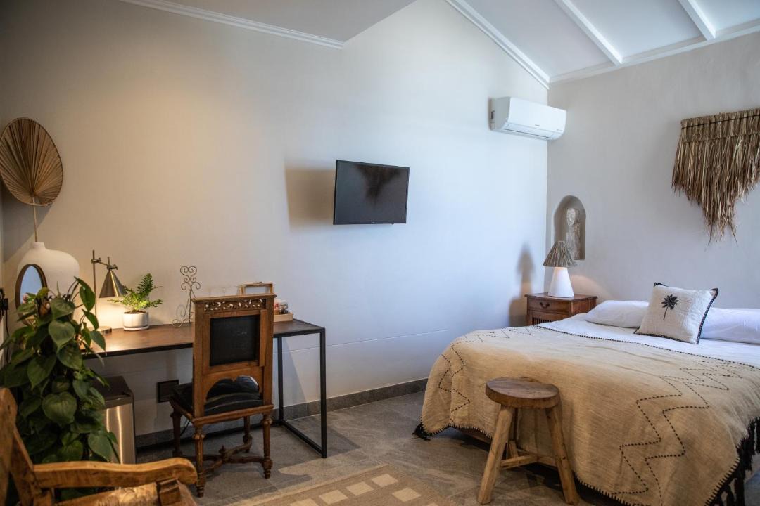 Camps Bay Hotel | Sea Castle Hotel Camps Bay