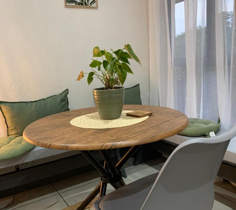 Menlo Park Apartment | Forest Hill