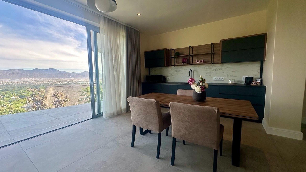 Photo of Kitchen in Somerset West