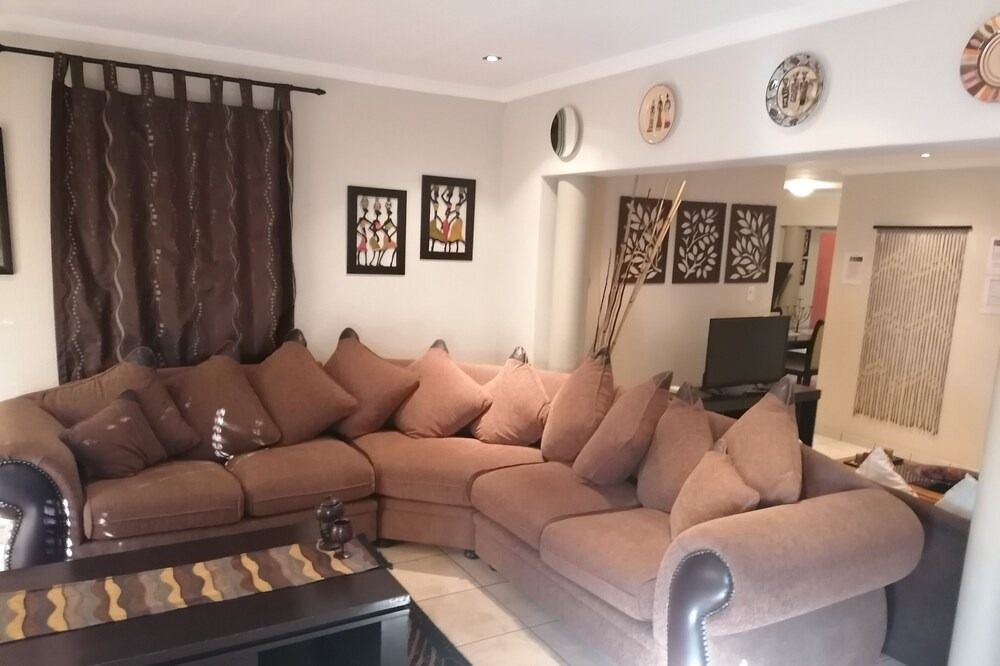 Photo of Livingroom in Kempton Park
