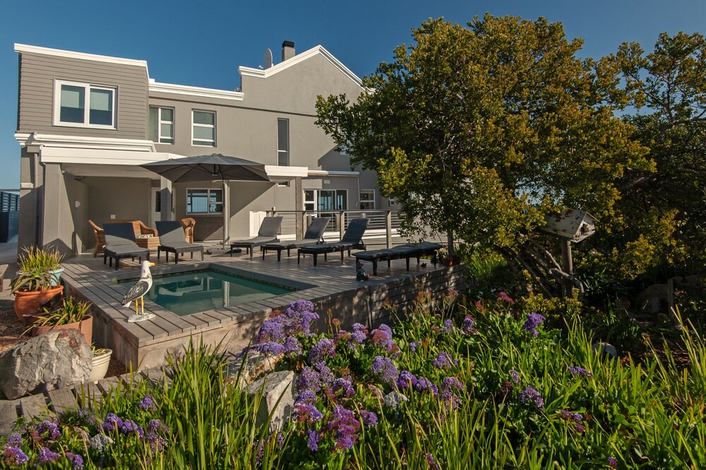 Photo of Outdoor in Sandbaai