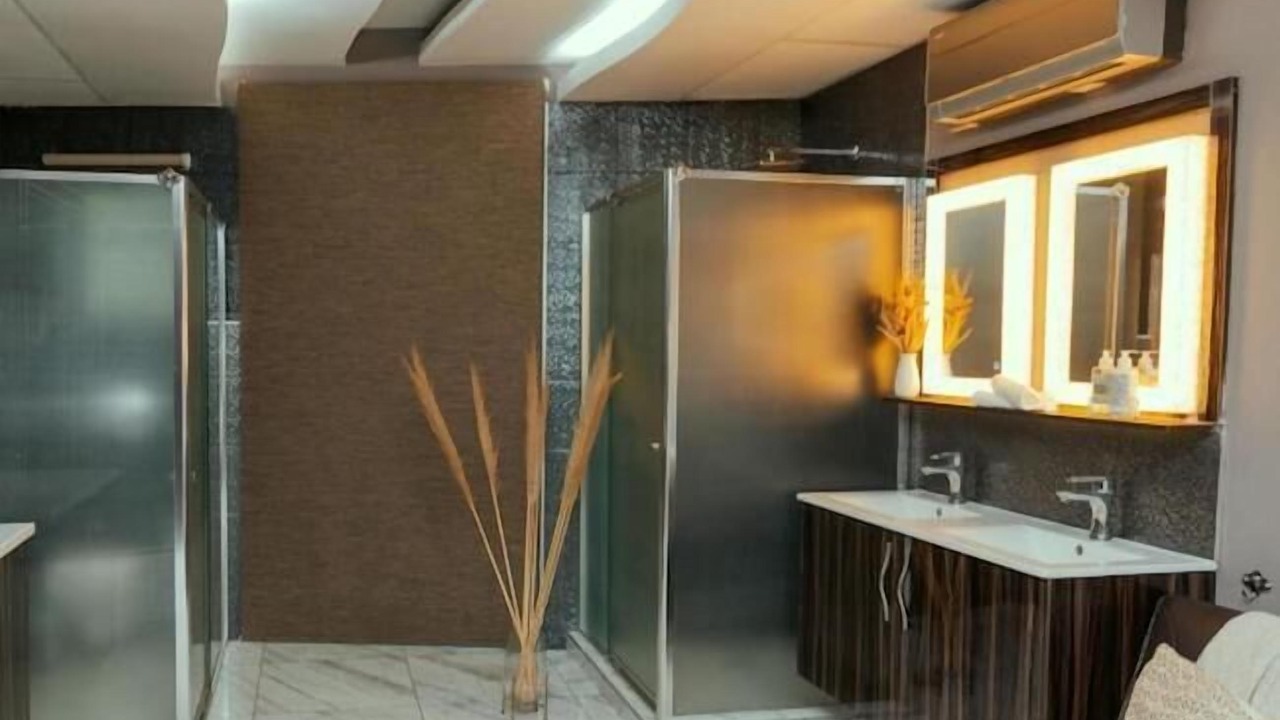 Photo of Bathroom in Greater Johannesburg Metropolitan Area