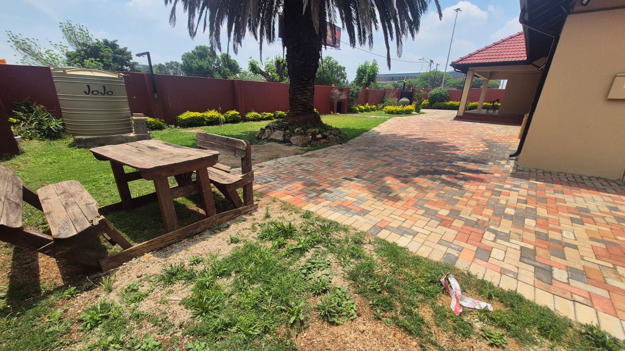 Photo of Outdoor in Kempton Park
