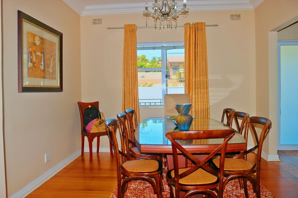 Photo of Livingroom in Bluff
