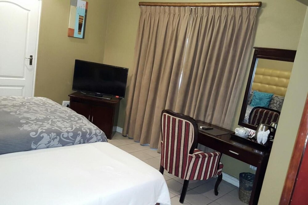 Photo of Bedroom in Rondebosch East