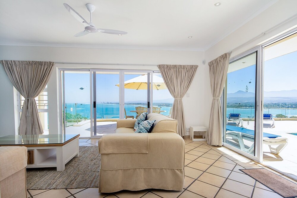 Photo of Livingroom in Mountainside