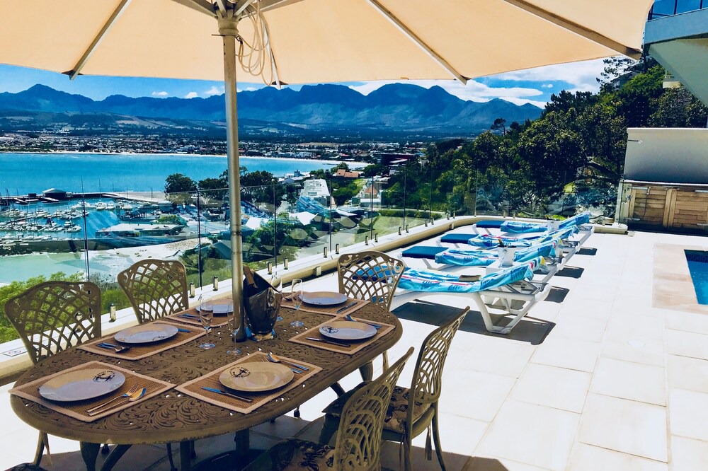Photo of Patio Balcony in Mountainside