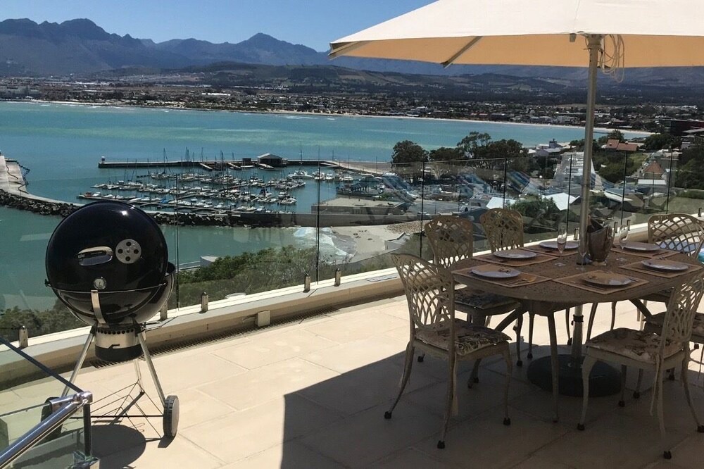 Photo of Patio Balcony in Mountainside