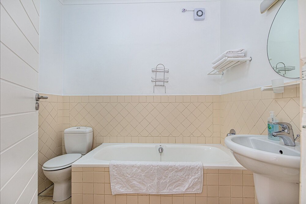 Photo of Bathroom in Mountainside