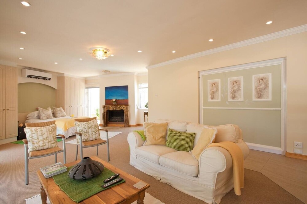 Photo of Livingroom in Somerset West