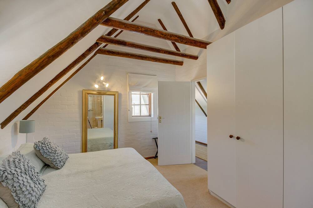 Photo of Bedroom in Somerset West