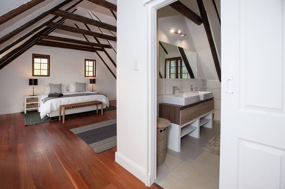 Photo of Bedroom in Somerset West