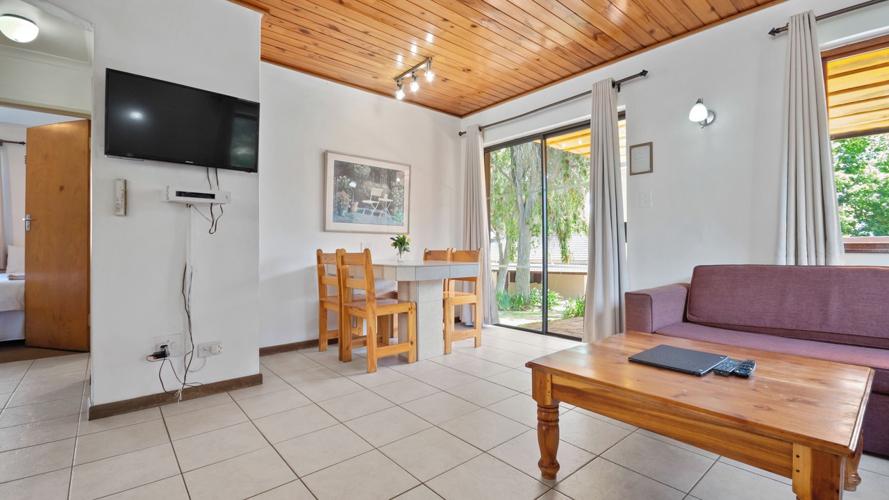 Photo of Livingroom in Montagu