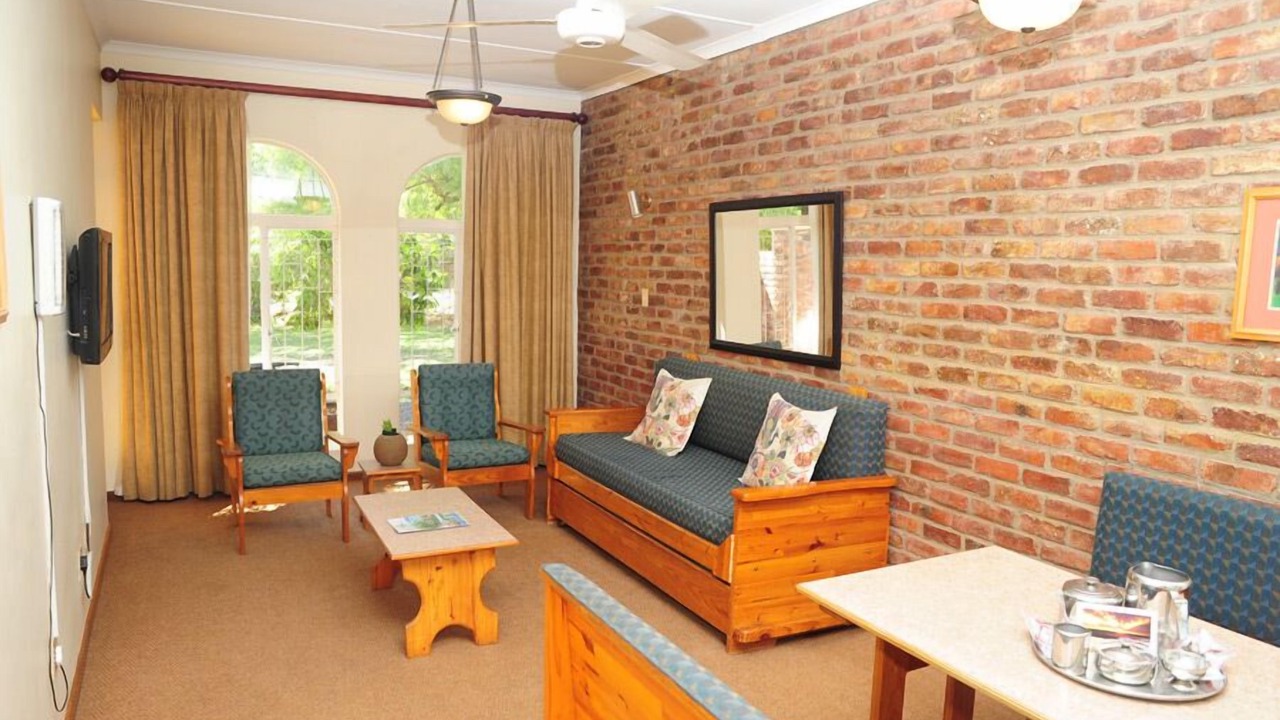 Photo of Bedroom in Oudtshoorn