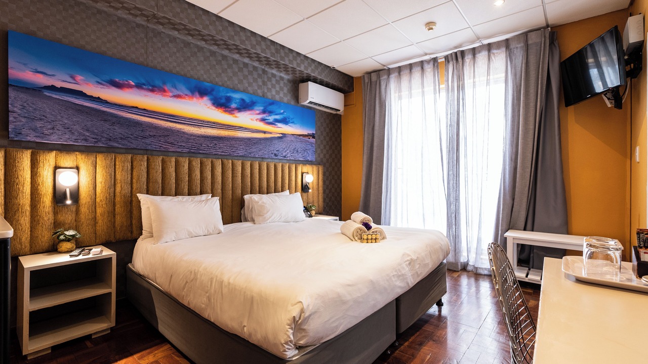 Photo of Bedroom in Cape Town City Centre
