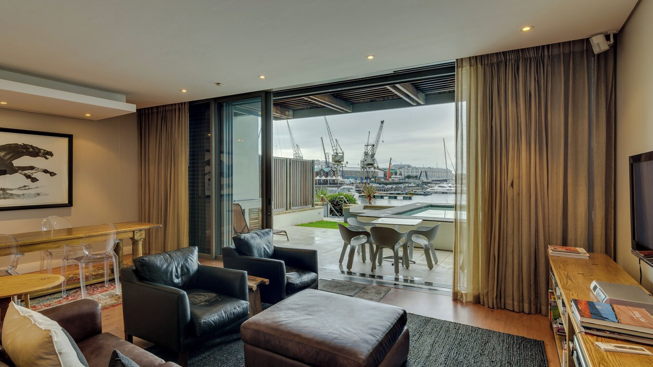 Photo of Outdoor in Victoria and Alfred Waterfront