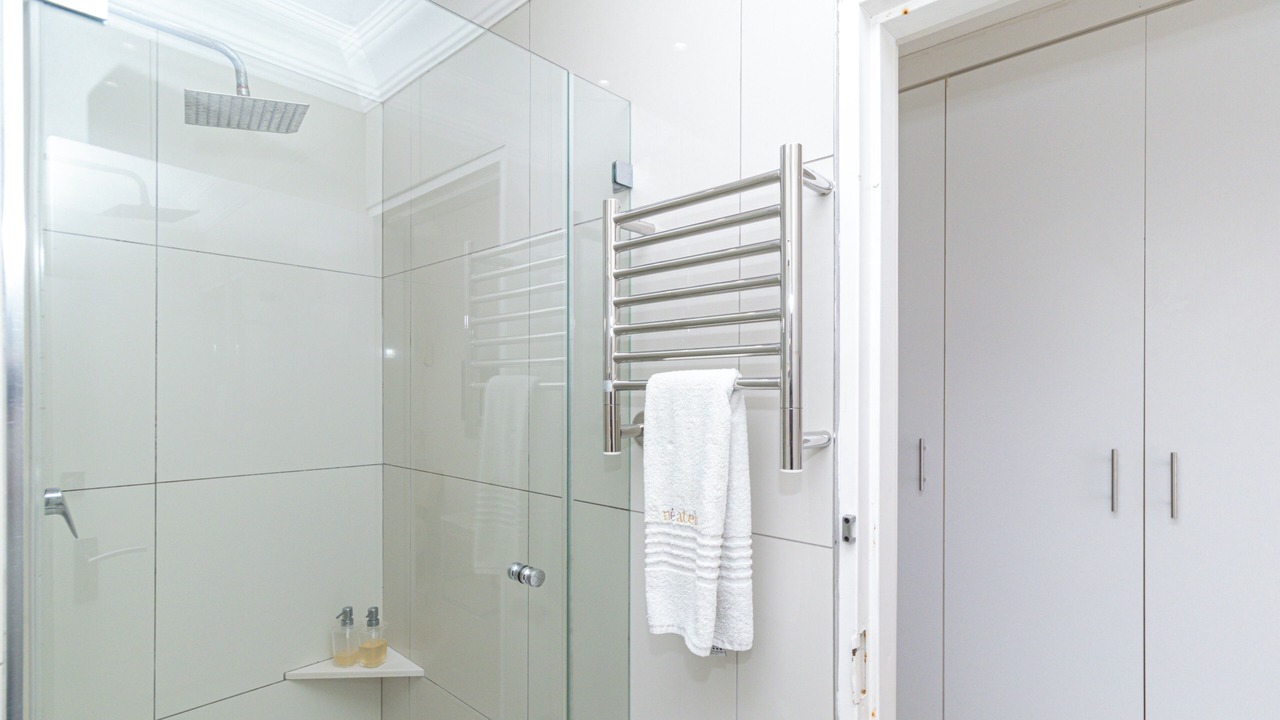 Photo of Bathroom in Pollok Beach