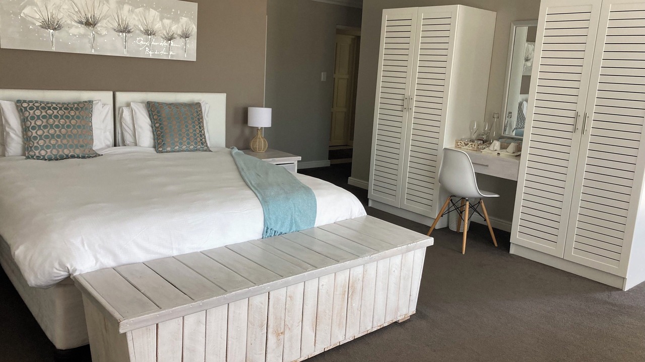 Photo of Bedroom in Mountainside