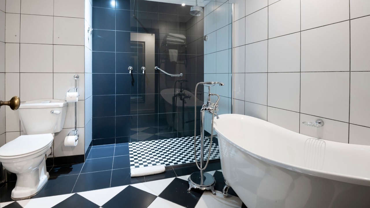 Photo of Bathroom in Hilton