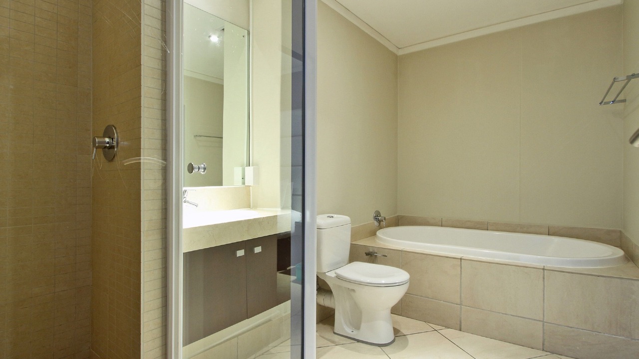Photo of Bathroom in Cape Town City Centre